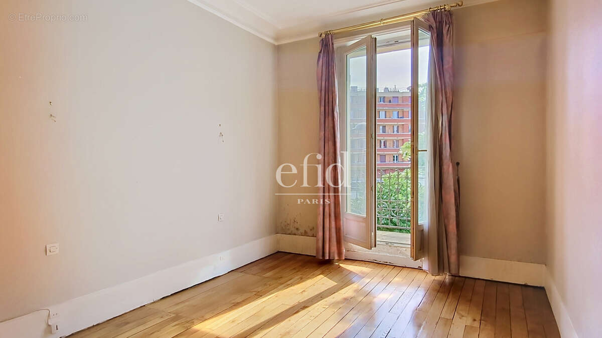 Appartement à PARIS-20E