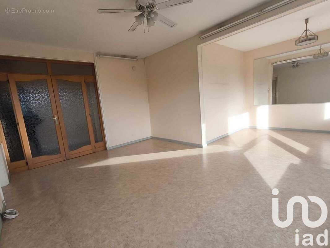 Photo 2 - Appartement à VALENCIENNES