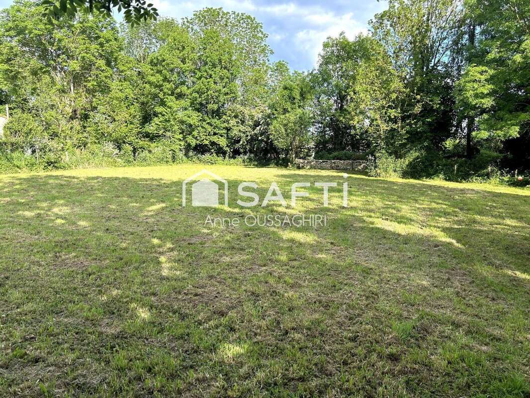 Photo 3 - Terrain à AZAY-LE-BRULE
