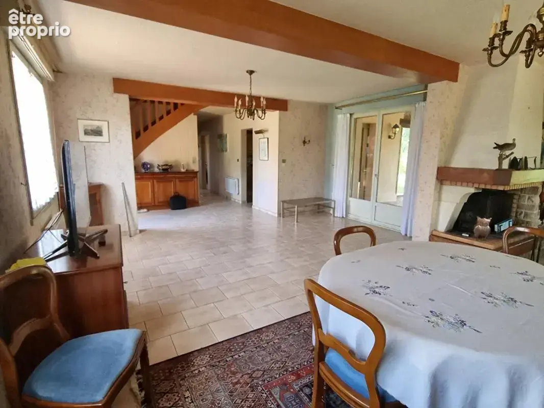 Maison traditionnelle  et un tres bel etang de plus de 4000m² - photo 5