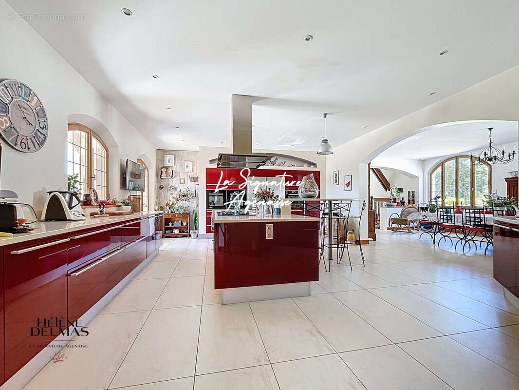 Maison à LAROQUE-TIMBAUT