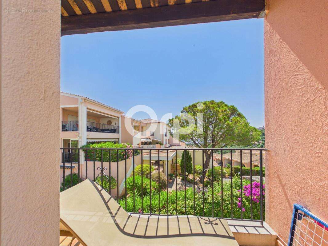 Appartement à MANDELIEU-LA-NAPOULE