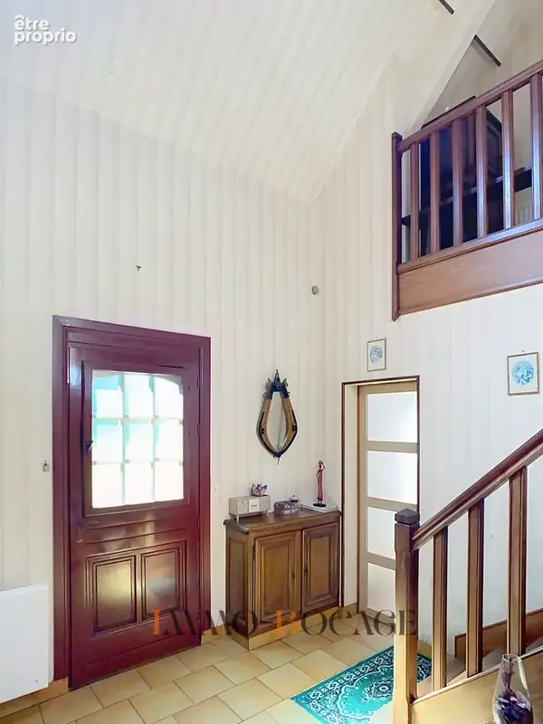 Vastes maison et dépendance sur 9000 m2 de terrain ! - photo 9