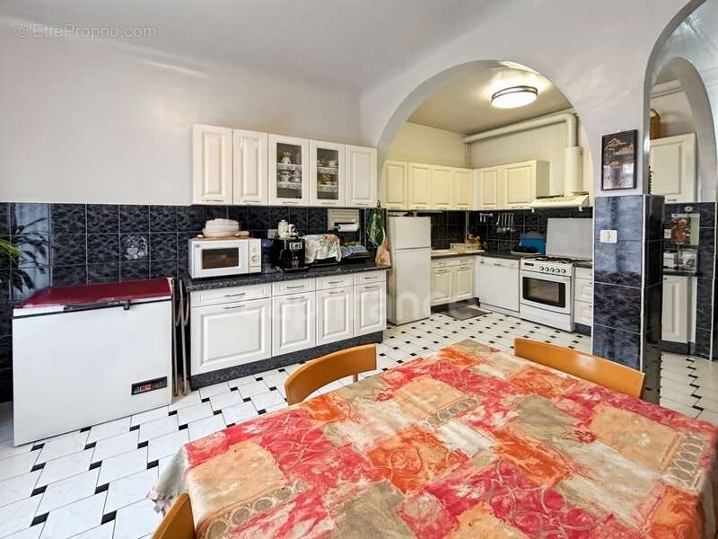 Appartement à MONTCEAU-LES-MINES