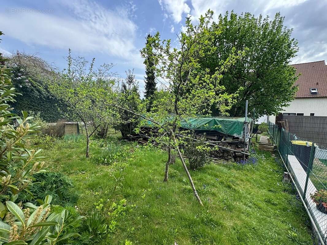 Maison à FEUCHEROLLES