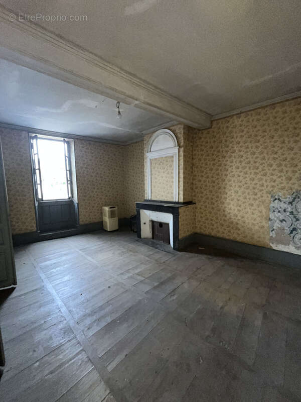 Appartement à LE MAS-D'AZIL