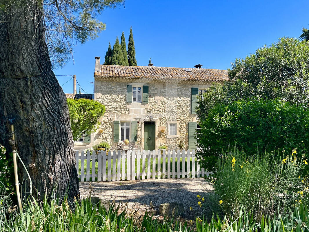 Maison à SAINT-ETIENNE-DU-GRES