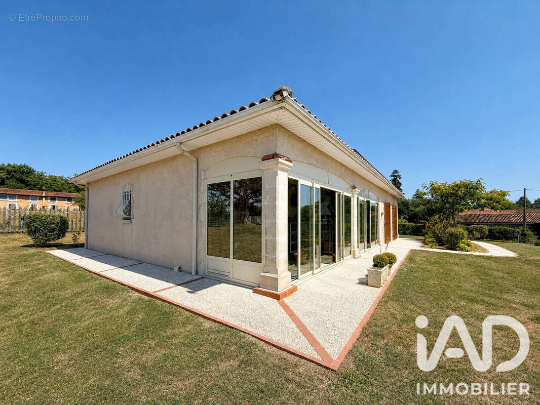 Maison 210 m² à Les Pins  - photo 7