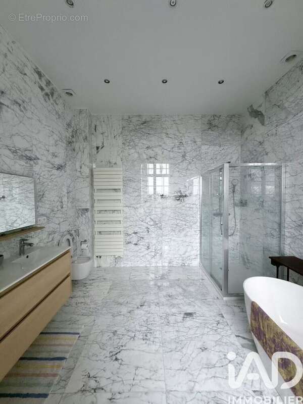 Photo 7 - Maison à LOUVECIENNES