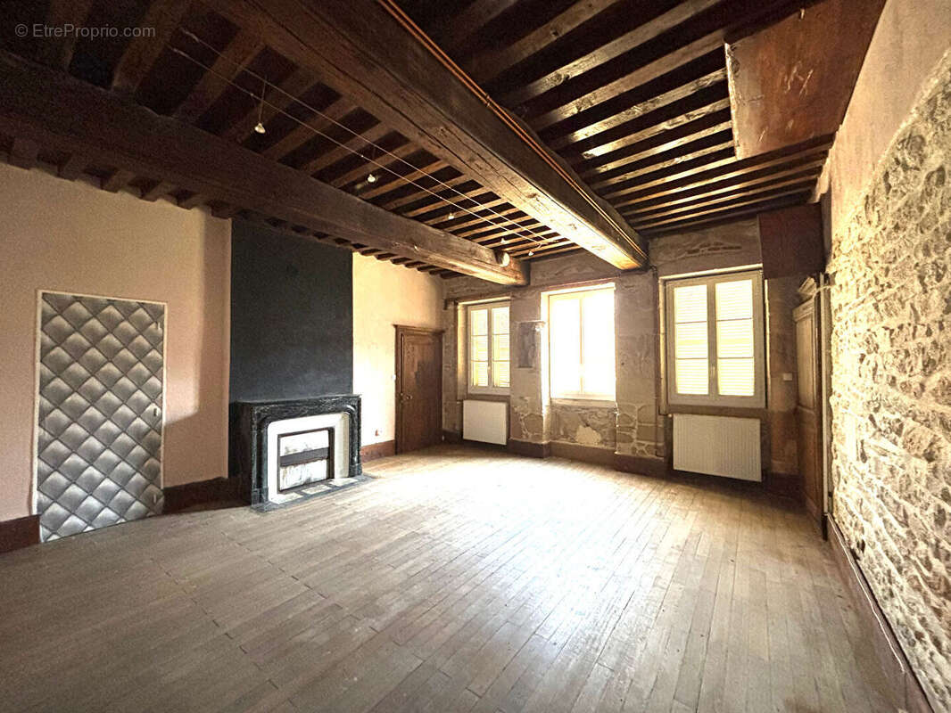 Appartement à GENLIS