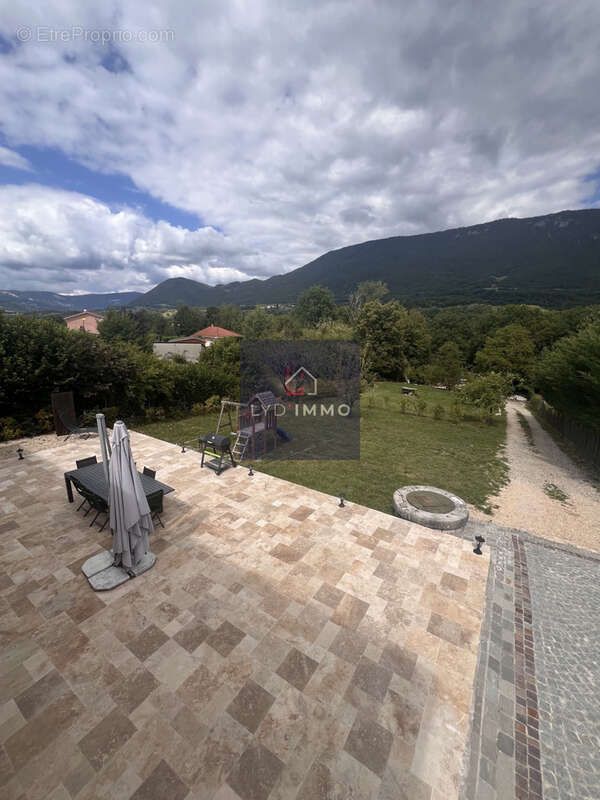Maison à LANCRANS