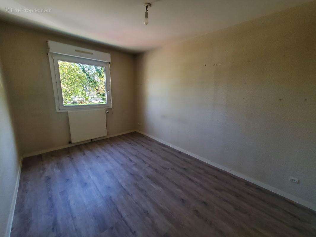 Bel appartement de type 3 de 65.80m² proximité  Polyclinique - photo 7