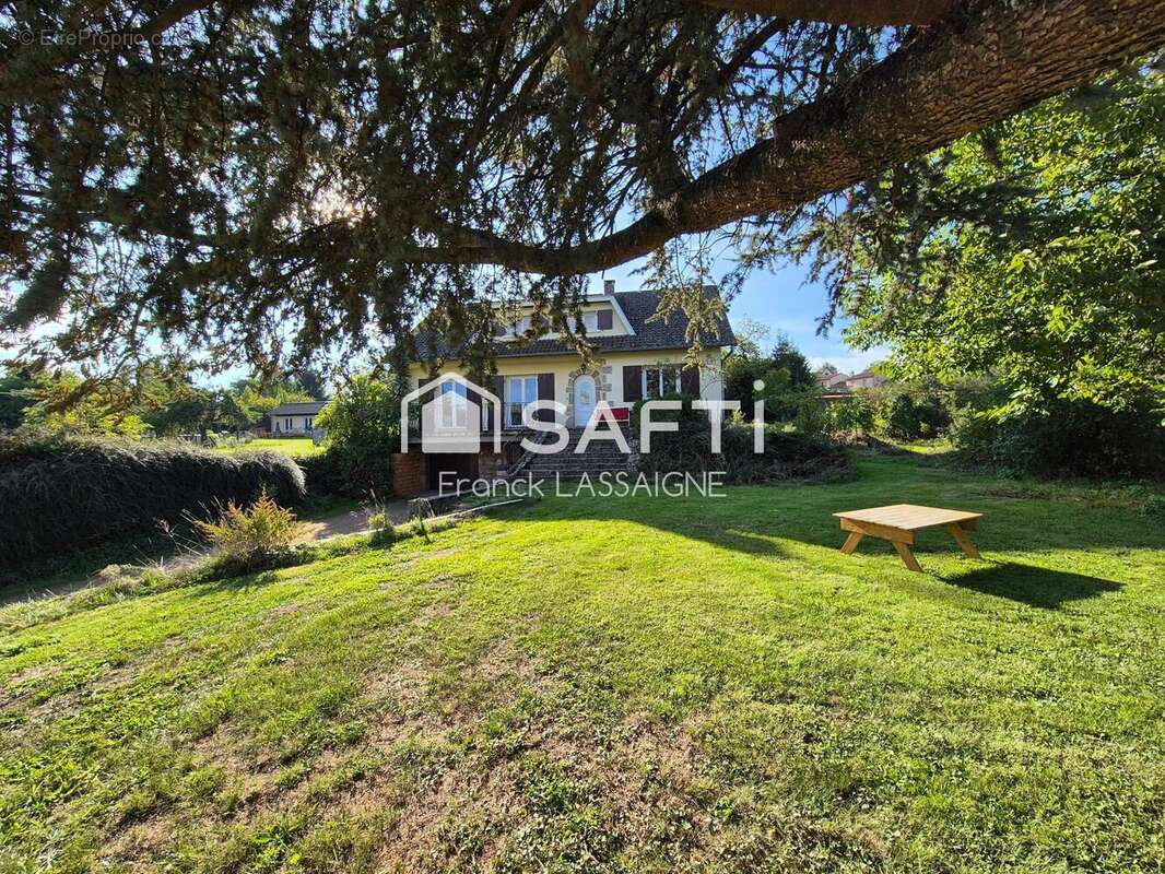 Photo 2 - Maison à ARLANC