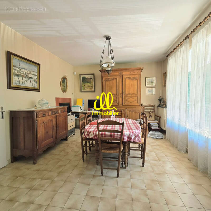 Maison 170 m² à Charleville-Mezieres  - photo 3