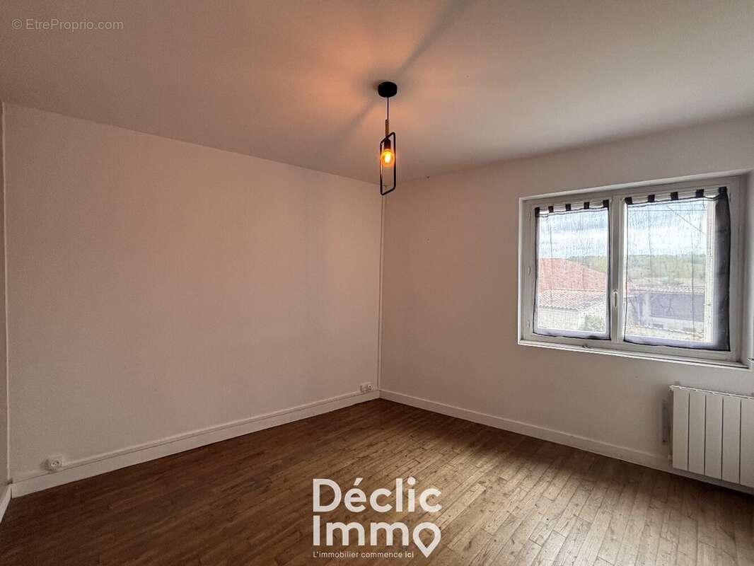 Maison à CHAMPNIERS