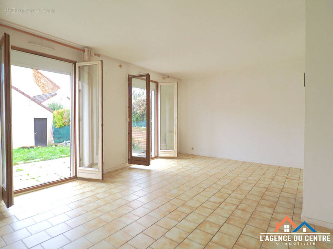 Maison à LES MUREAUX