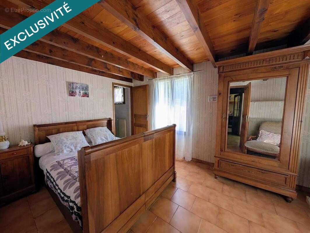Maison 132 m² à Bayas  - photo 5