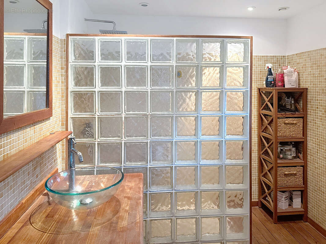 Maison à SAINT-MARTIN-DE-LANDELLES