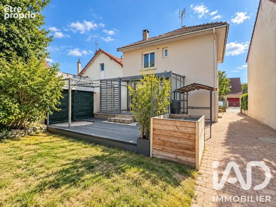 Photo 1 - Maison à SAINTE-GENEVIEVE-DES-BOIS