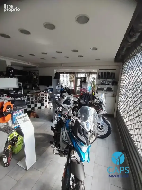 Appartement 400 m² à vendre à Nanterre (92000) - photo 2