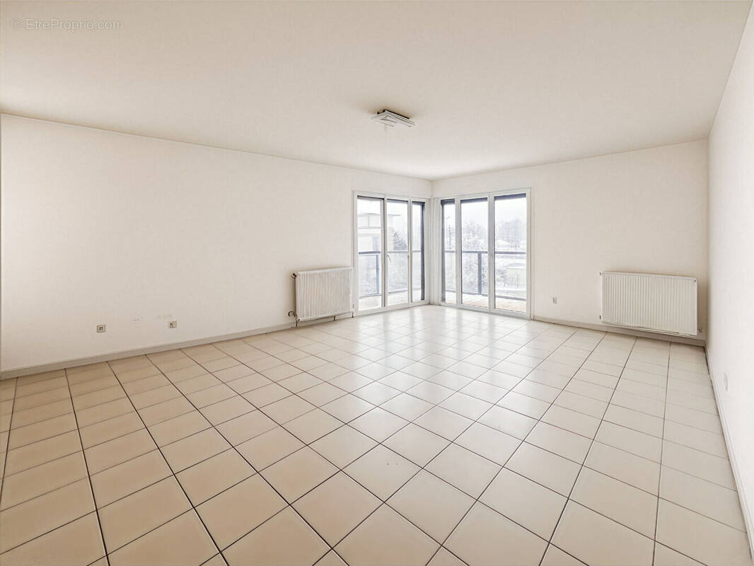 Appartement à DAMMARIE-LES-LYS