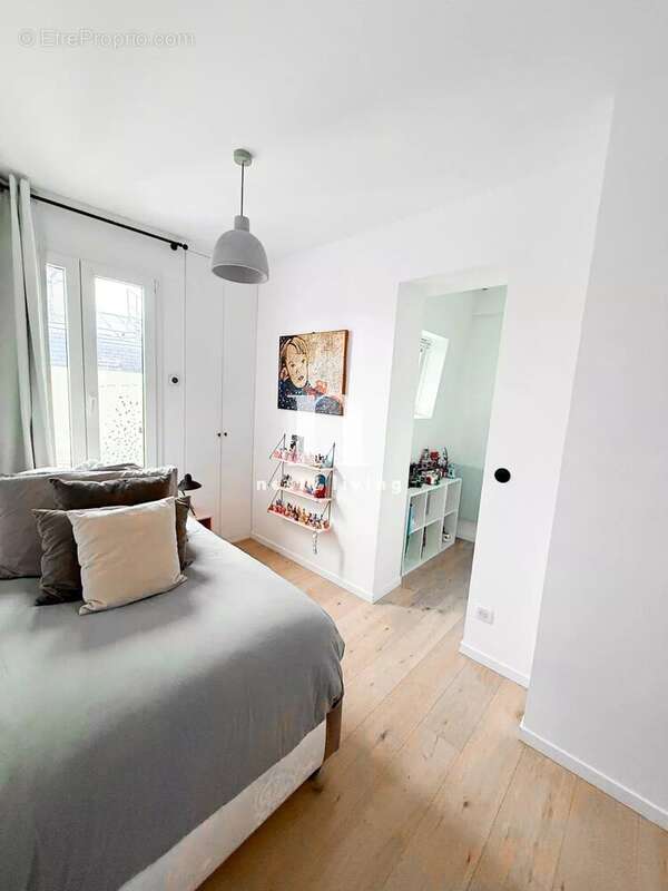 Appartement à PARIS-15E