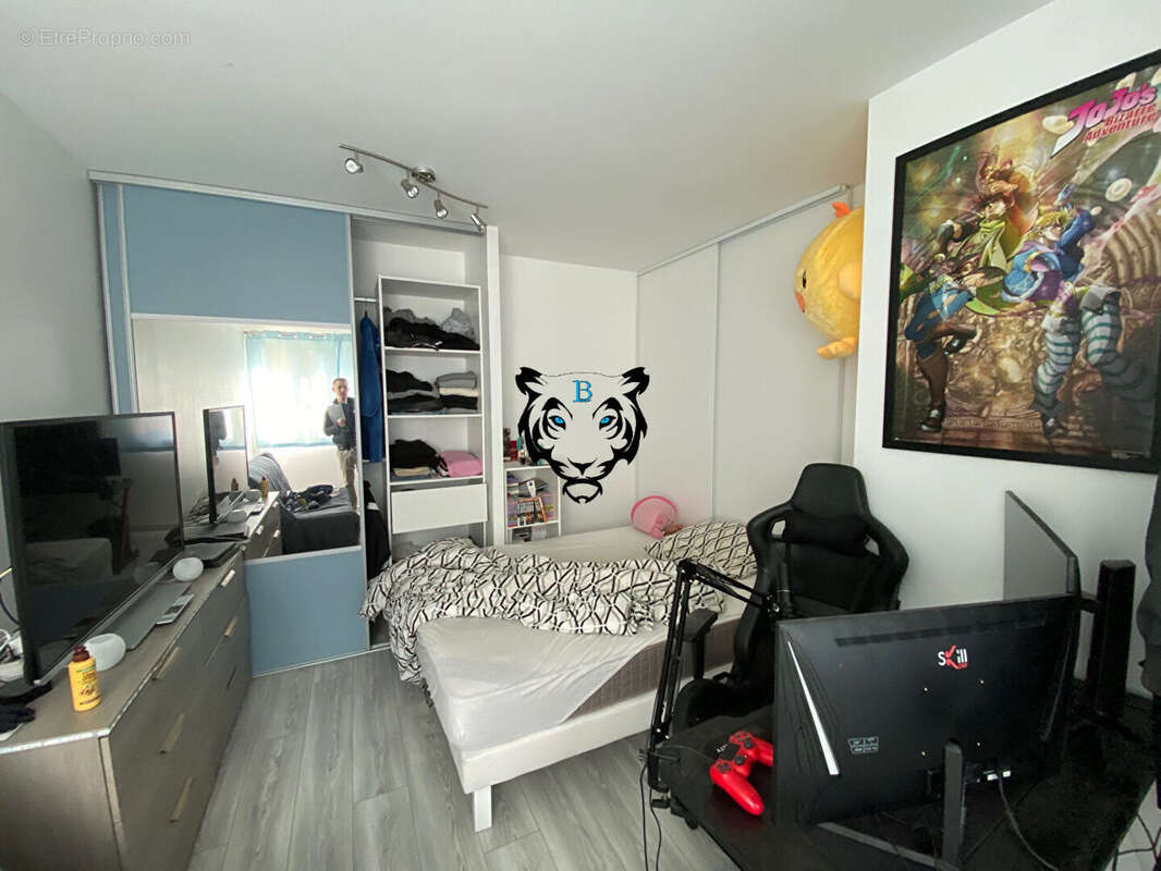 Commerce à ROQUEBRUNE-SUR-ARGENS