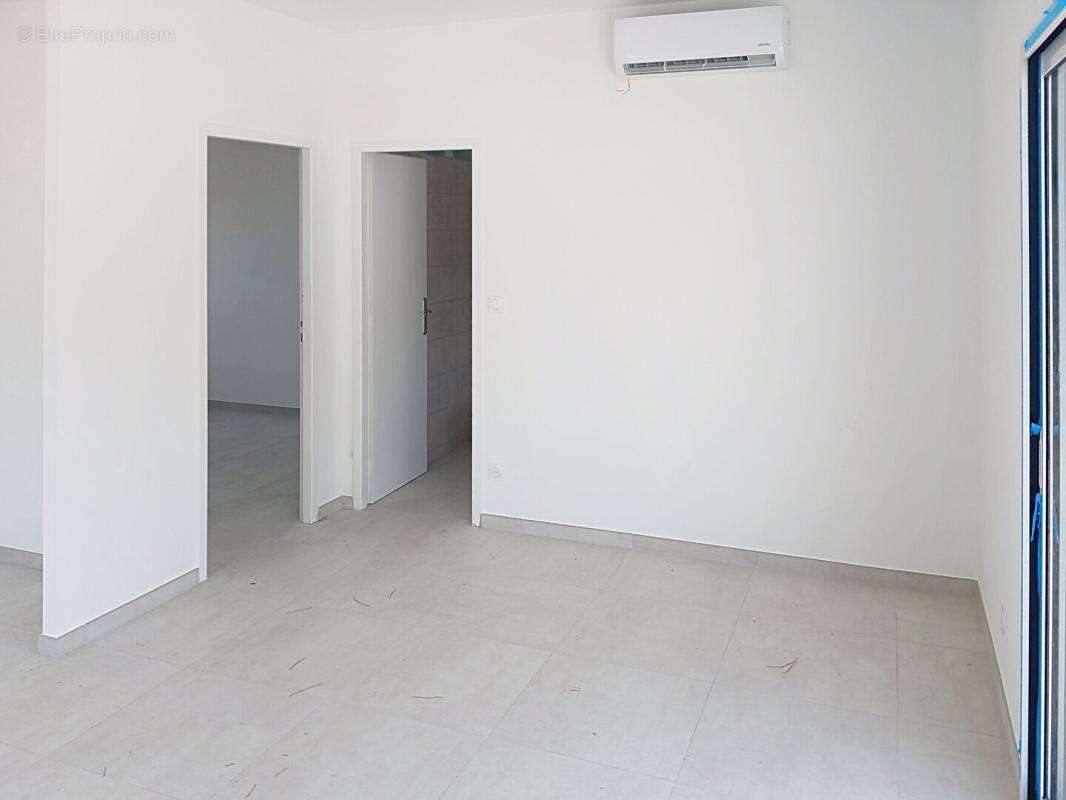Appartement T2 neuf de 54m² - Cuers - photo 3