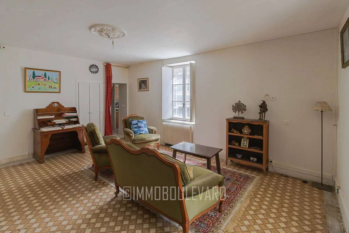 Appartement à VOUSSAC