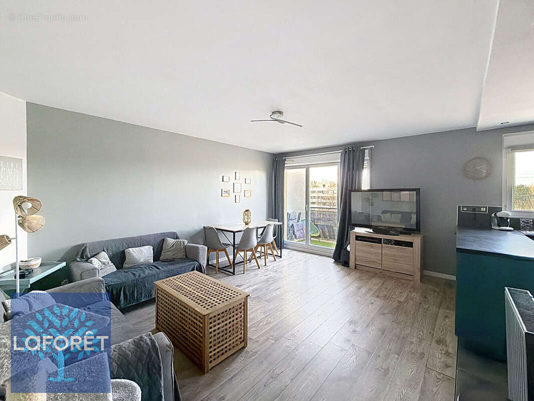 Appartement à ELANCOURT