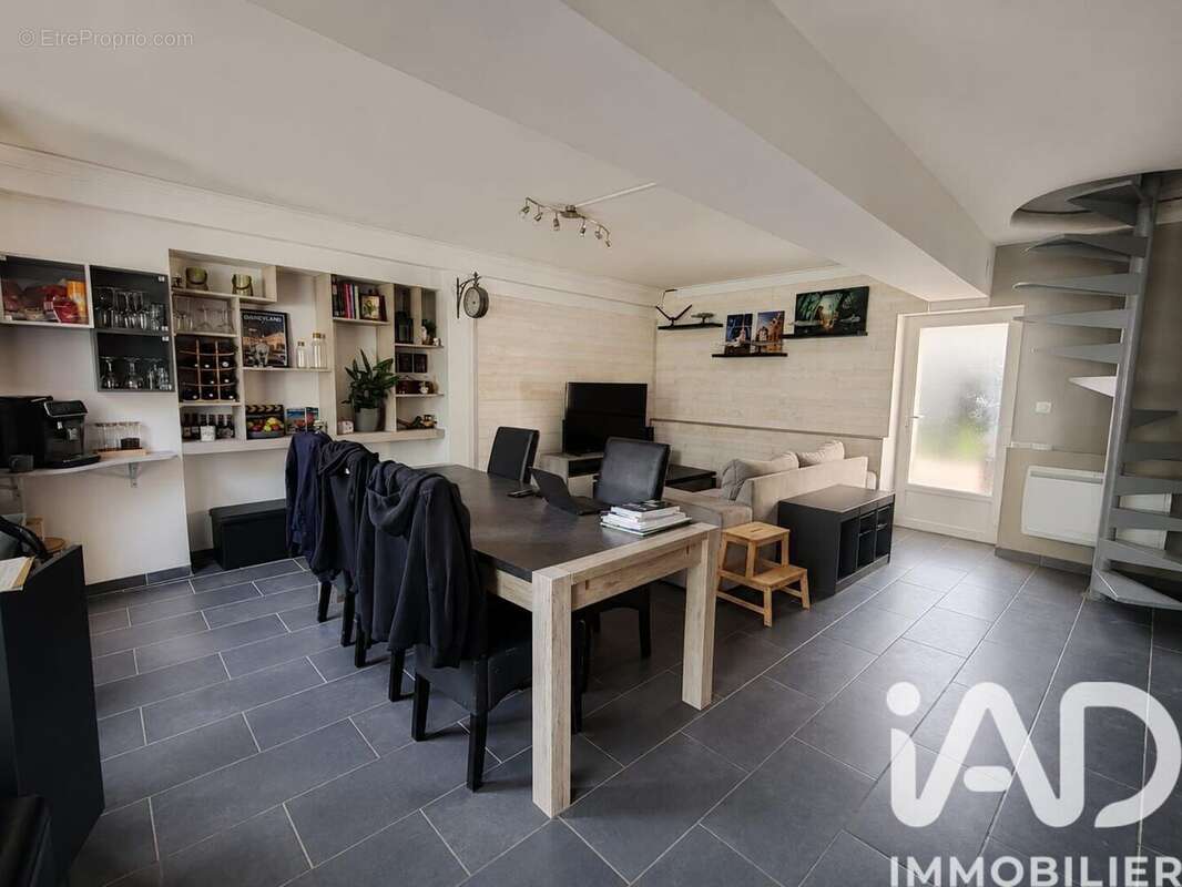 Maison 77 m² à Bellot  - photo 2