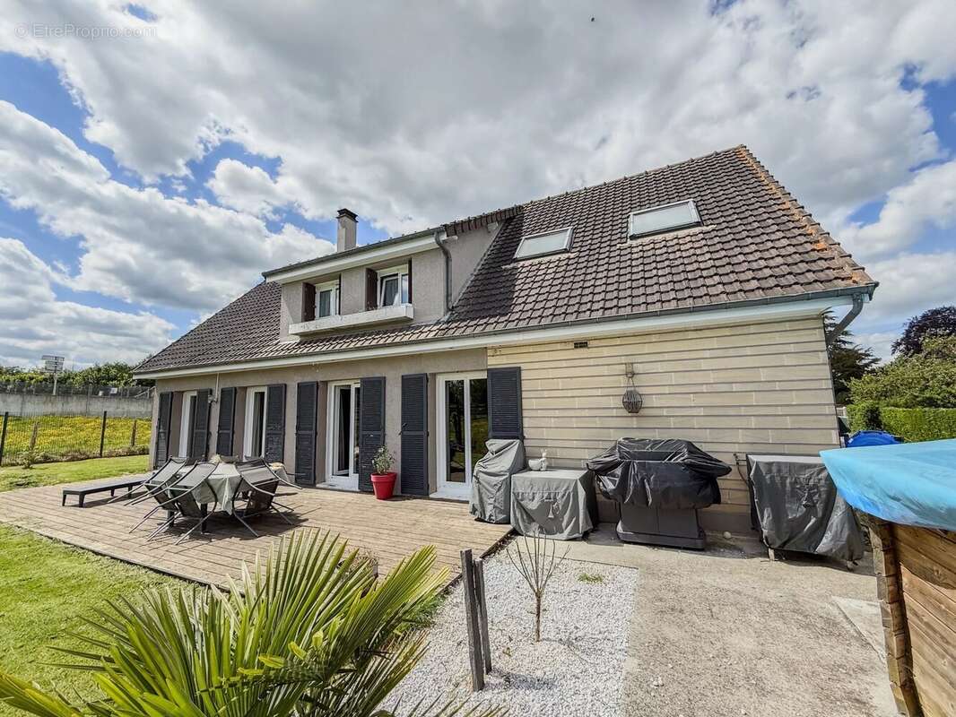 Maison à BEAUMONT-LE-ROGER