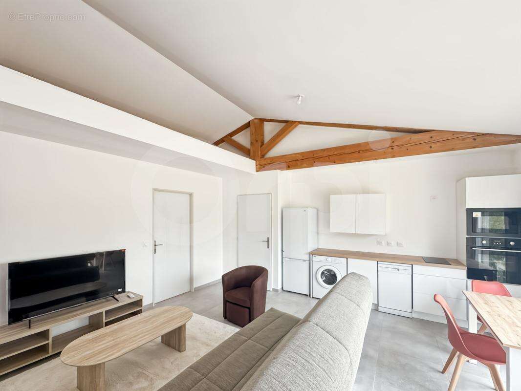 Maison à LA CRAU