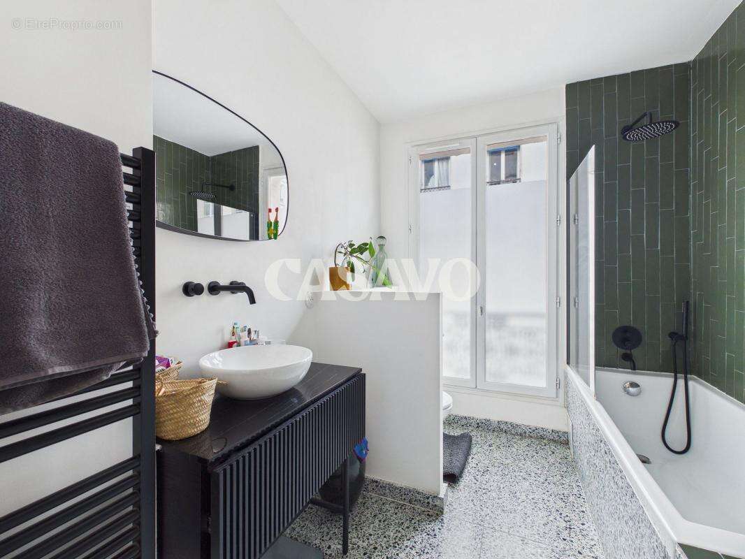 Appartement à PARIS-10E
