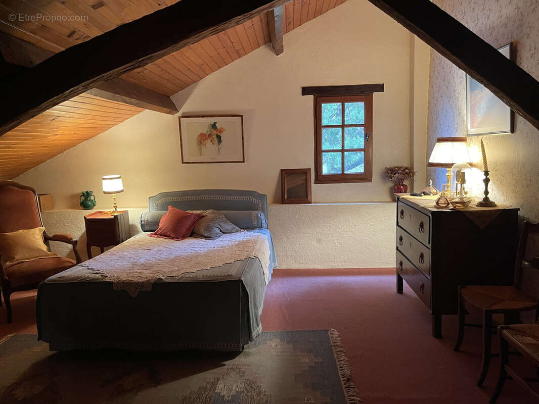 Maison à SAINT-JEAN-D'ATAUX