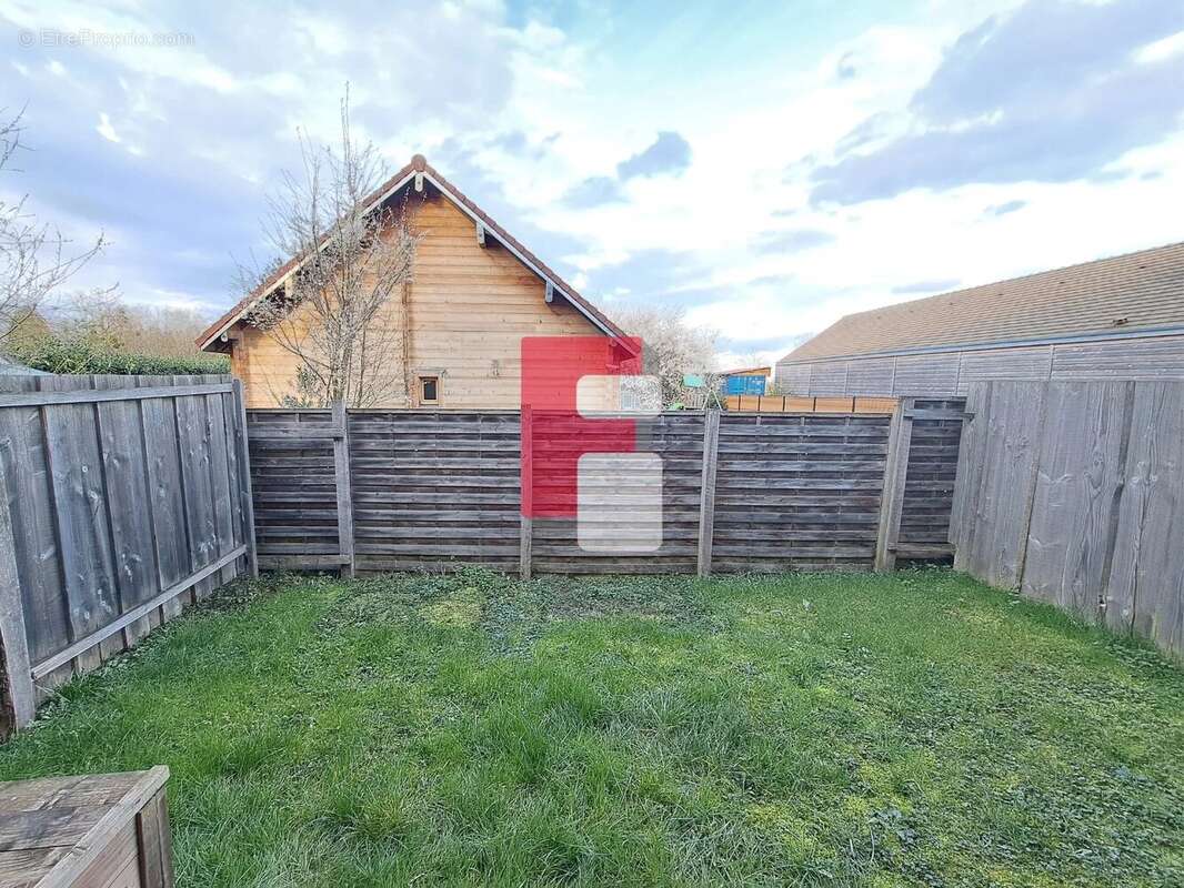 Maison à COURTERANGES