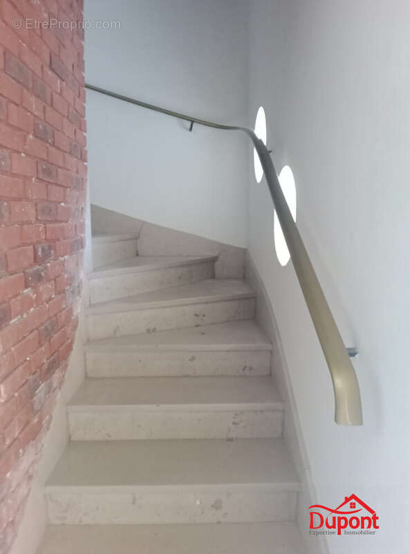 Maison 105 m² à Plaines-Saint-Lange  - photo 5
