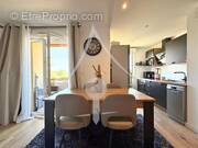 Appartement à PINS-JUSTARET