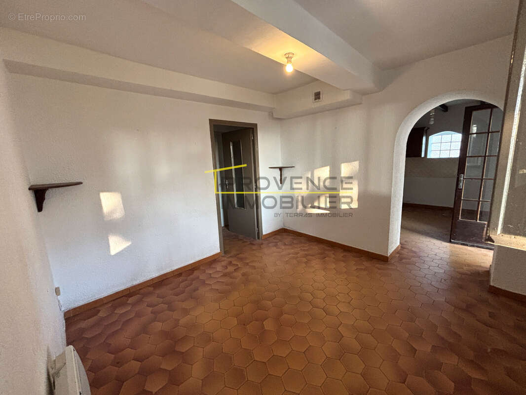 Maison à CHATEAUNEUF-DU-RHONE