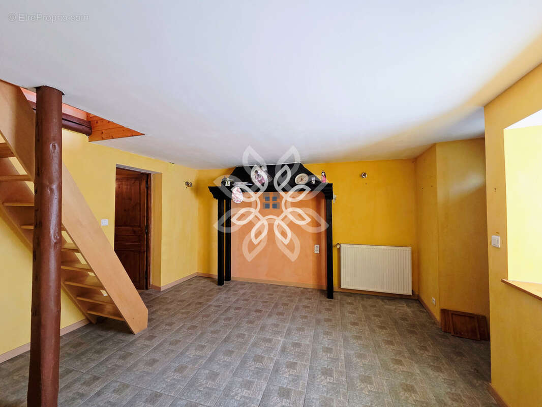 Maison à BRIOUDE