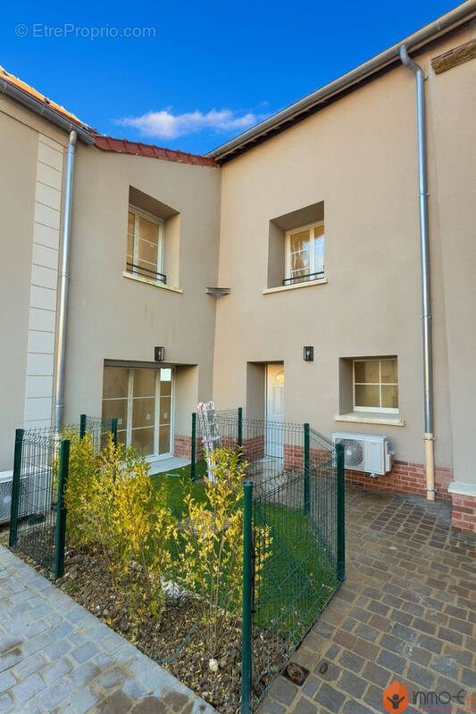 Appartement à BUSSY-SAINT-GEORGES