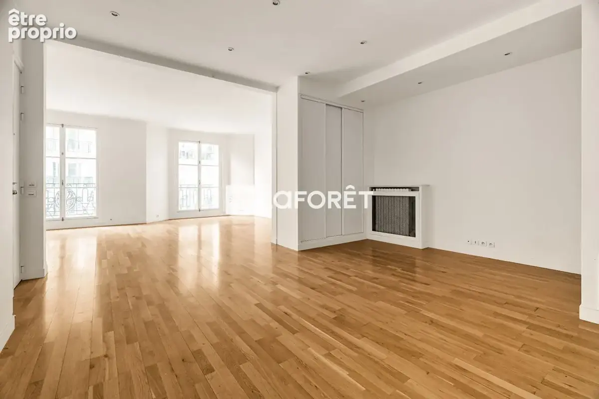 Trois chambres & chambre de service - traversant - beaux volumes - photo 4