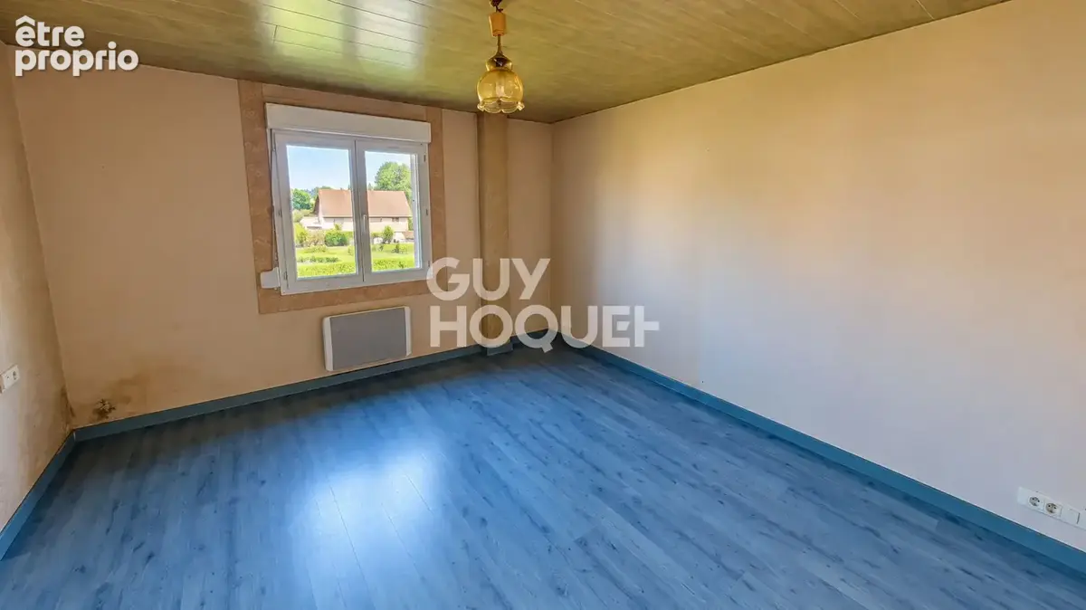 Ensemble immobilier avec habitation, hangars et terrain de 26,13 ares - photo 5