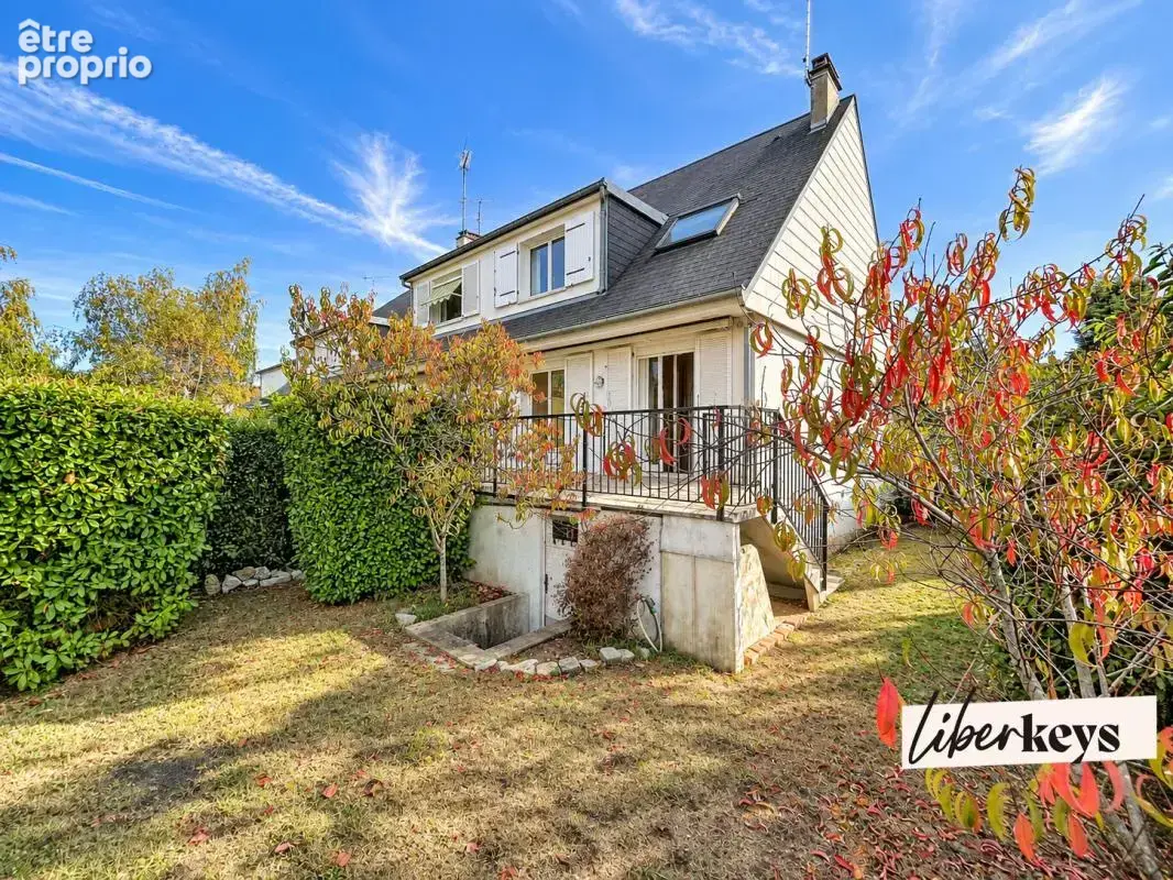 Photo Maison à Saint-Jean-De-La-Ruelle au prix de 199 000€