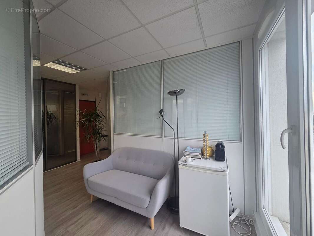 Photo 6 - Commerce à DIJON