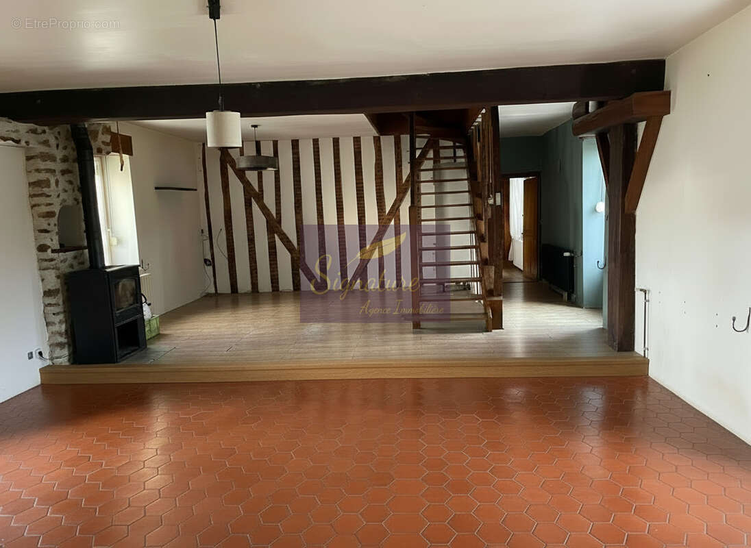 Maison à SAINT-MARS-D'OUTILLE