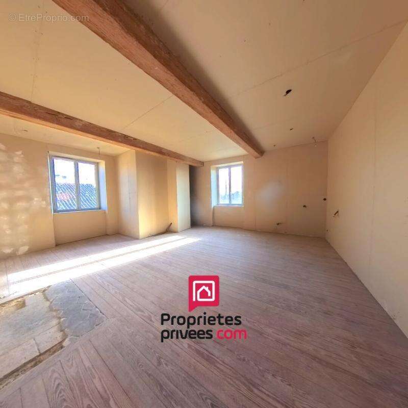 Maison à SAINT-ANDEOL-LE-CHATEAU