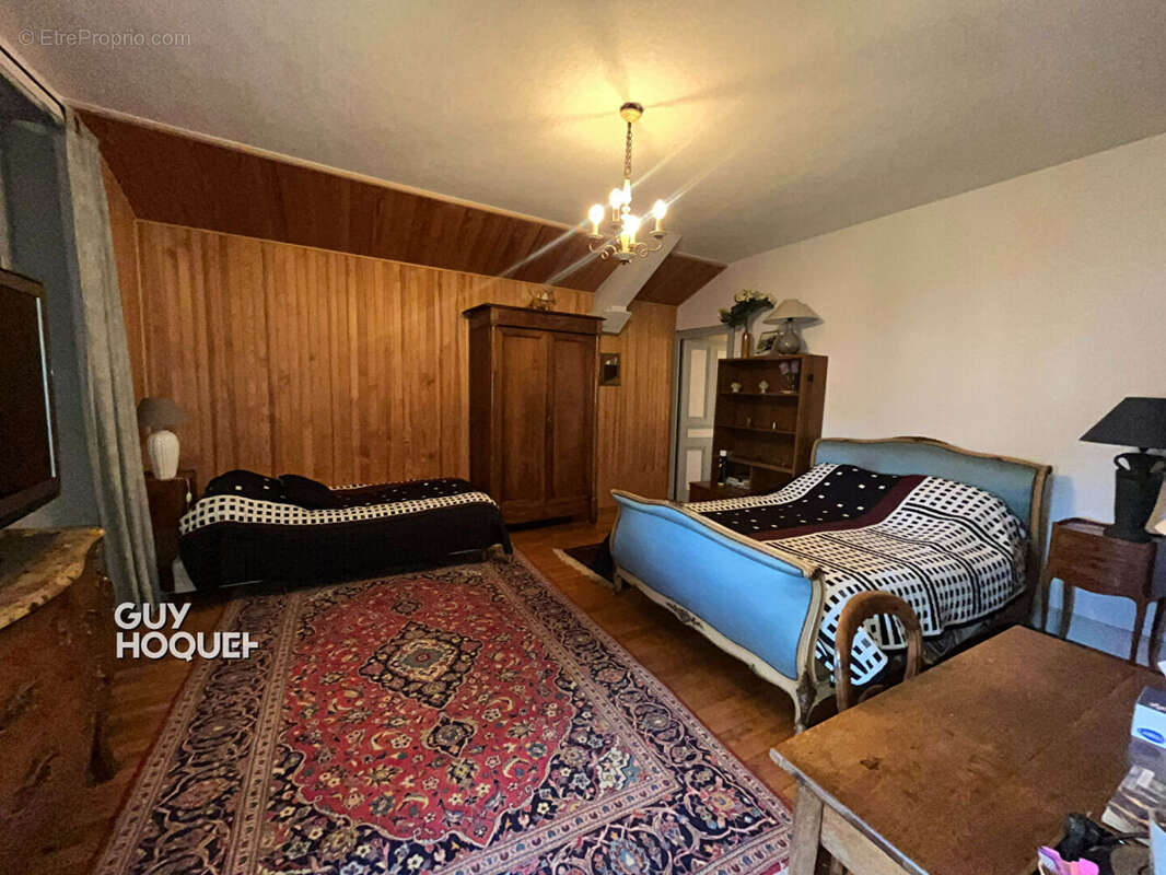 Maison à TOULON-SUR-ARROUX