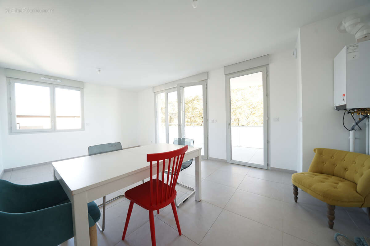 Appartement à MEYLAN