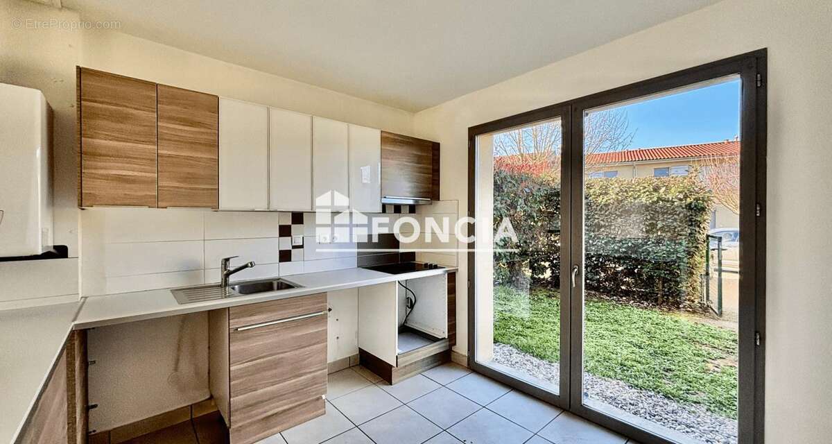 Maison familiale avec jardin et garage - photo 4